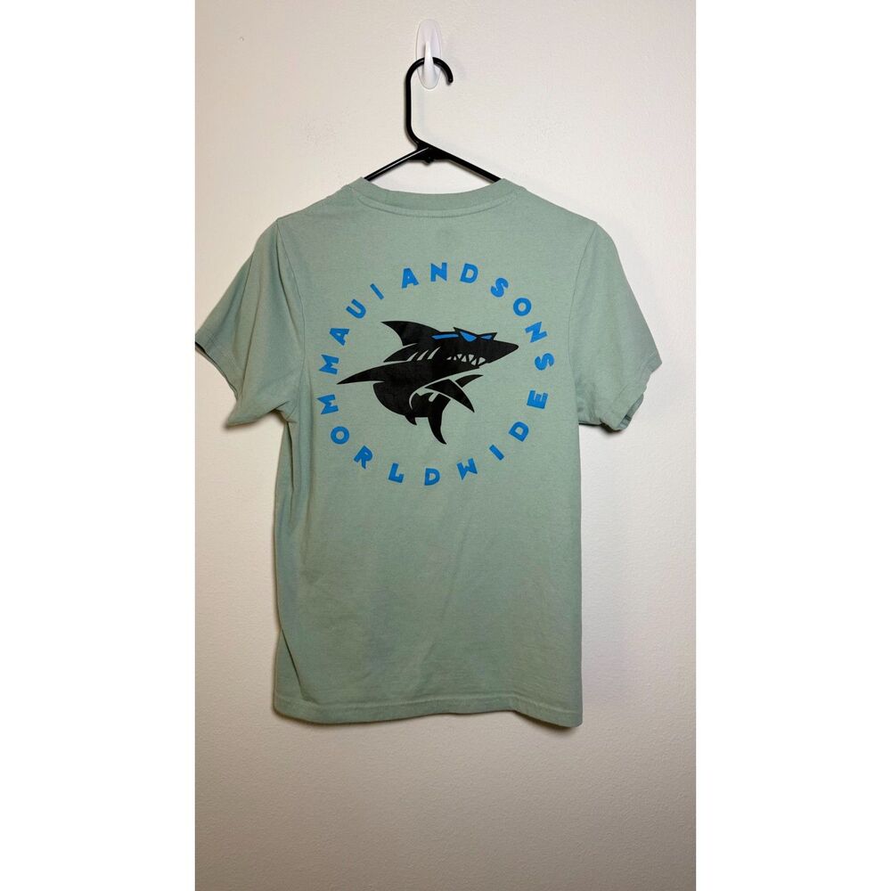 Maui and Sons Women’s Small Shark Graphic T Shirt Sage Green Surf Beach Tee